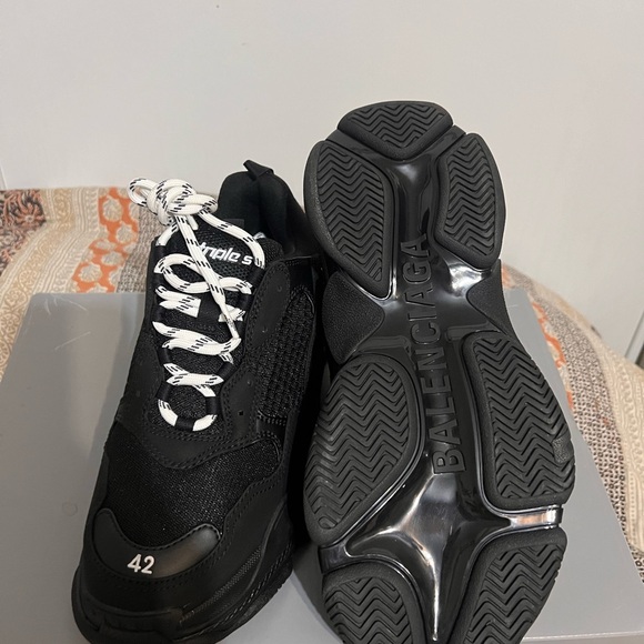Balenciaga Triple S Mesh Runner Sneakers - Picture 8 of 9
